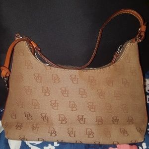 Dooney & Bourke purse